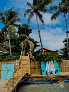 Aqua Lounge - 1