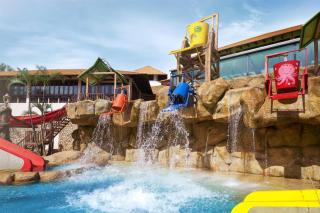 DoubleTree by Hilton Damai Laut - 4