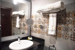 Nefertiti Hotel - 1