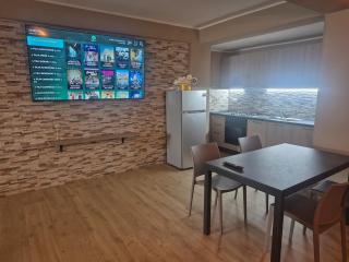 Queen House - 2