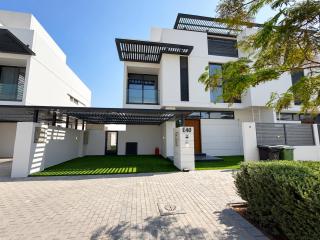 Beachfront Villa with Heated Private Pool & Jacuzzi - 2
