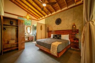 Wabi Sabi Land - Beachfront Villa Resort with Pool - 8