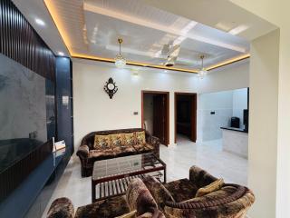 One bad 2 bad flat Available for rent par day night - 3