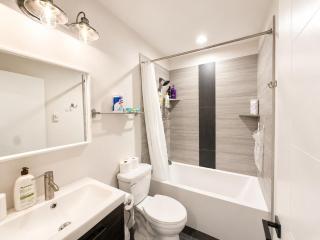 Family Friendly 3BDRM Near Airport & Downtown - 9