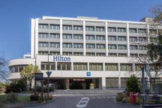 Hilton Geneva Hotel and Conference Centre - 9