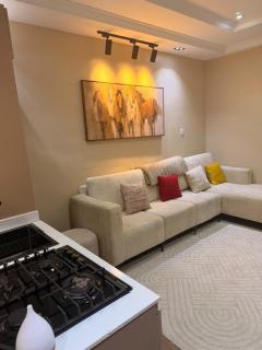 Luxe - 4