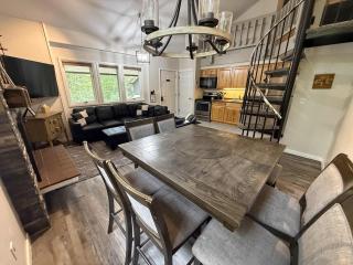 Mountain Villas Condo Retreat for 12 - Boyne Falls - 7