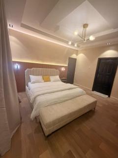 Luxe - 2
