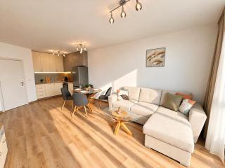 New Apartment in Breeze Home with Panoramic Sea View and Parking - 5