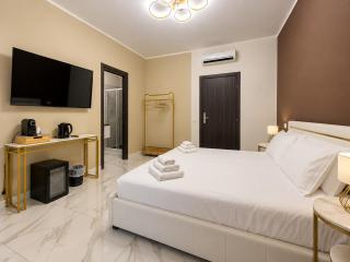 Aldini Central Room - 2