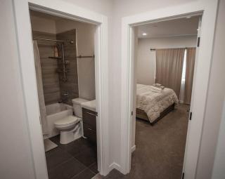 2 BDRM 2.5 BATH - spacious and beautiful - 2
