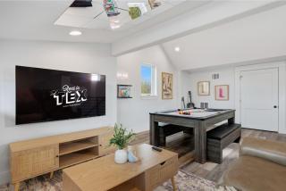 Family Escape Near AUS Games, Pool, EV Charger - 7