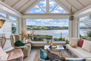 The Curlews - Waterside, boutique home with 10 person spa - 7