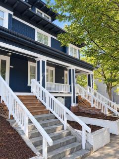 Stay Portland - Renewed Classic Craftsman in SE - 95 WalkScore - 4