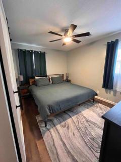 House w Patio & Fenced Yard 10 minutes to Purdue - 6
