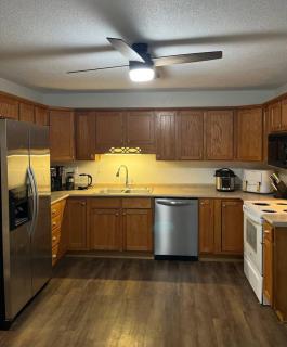 House w Patio & Fenced Yard 10 minutes to Purdue - 3