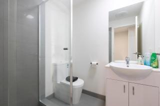 Domi Rentals - The Carlisle Apartments - 5