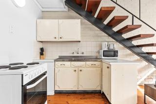 Domi Rentals - The Murra Apartments - 1