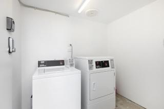 Domi Rentals - The Carlisle Apartments - 2