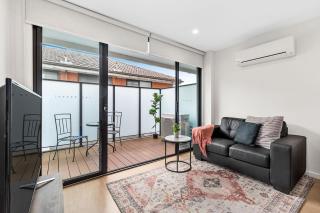 Domi Rentals - The Carlisle Apartments - 8