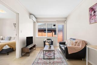 Domi Rentals - The Carlisle Apartments - 5