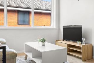 Domi Rentals - The Carlisle Apartments - 8