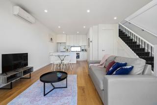 Domi Rentals - The Moorabbin Townhouse - 2