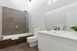 Domi Rentals The Chadstone Homes - Chadstone - 1