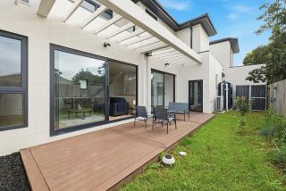 Domi Rentals - The Cheltenham Southland House - 6