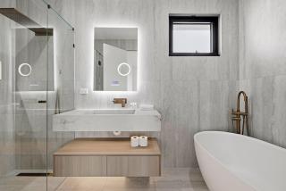 Domi Rentals - The Cheltenham Southland House - 3