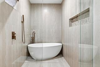 Domi Rentals - The Cheltenham Southland House - 6