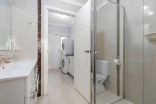 Domi Rentals - The Lona Townhouse - 7