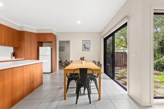 Domi Rentals - The Stockdale Home - 9