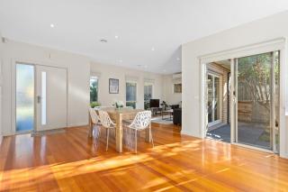 Domi Rentals The Blackburn Residence - 8