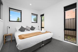 Domi Rentals - The Main Residence - 7