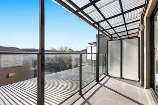 Domi Rentals The Chadstone Homes - 1
