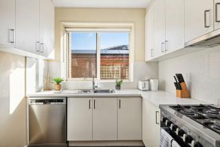 Domi Rentals - The Carlisle Street Apartments - 0