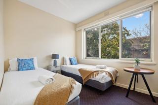 Domi Rentals - The Carlisle Street Apartments - 3