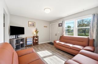 Pontiac - Secluded Backyard, Pet Friendly - 6