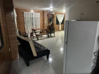 totalmente equipado con parqueadero gratis - 3