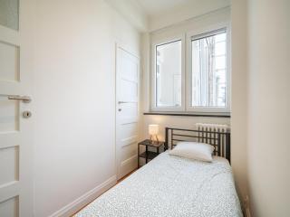 Family-Friendly 3-Bedroom Apartment - Anvers - 3