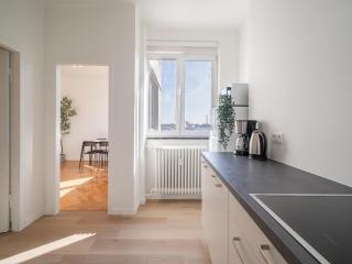 Family-Friendly 3-Bedroom Apartment - Anversa - 3