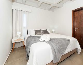 Modern Two-Bedroom in Luque with Pool&Gym Access - 5