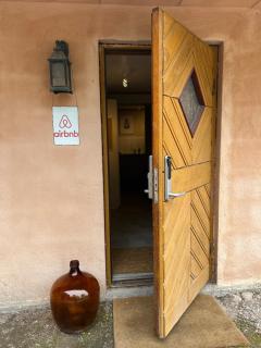 Apartment by the forest in Kana, private bathroom & kitchen - 4