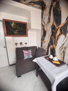 Family-friendly home stay near BGC & NAIA airport - 0