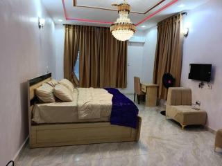 BIBI ROYAL CREST HOTEL Ltd - 1