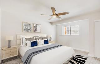 Spacious 3-bedroom house in serene Las Vegas with AC - 4