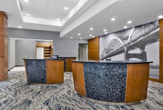 DoubleTree by Hilton Davenport - 3