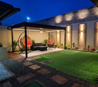The Secret Patio & Stay - 0