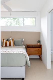 Sunshine Beach Gem - 1